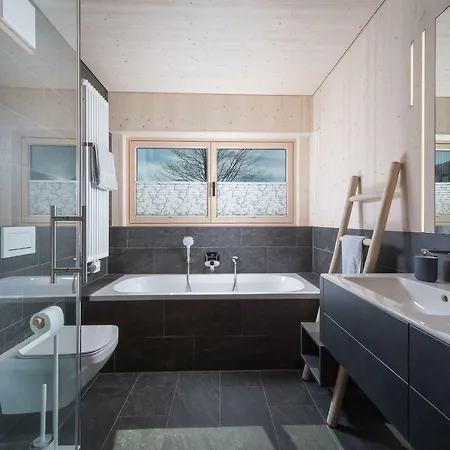 Pure Mountain Base *