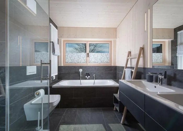 Pure Mountain Base *